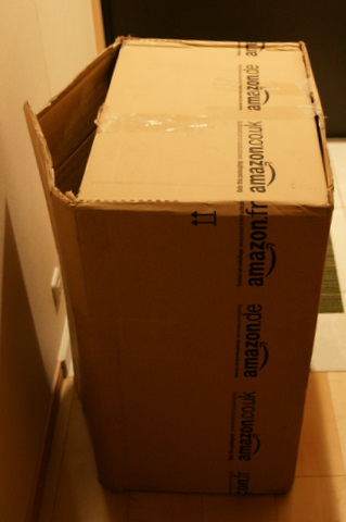 イギリスのアマゾン 大きな荷物の箱